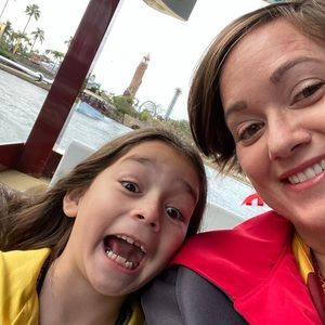 Meet your Posher, Danielle